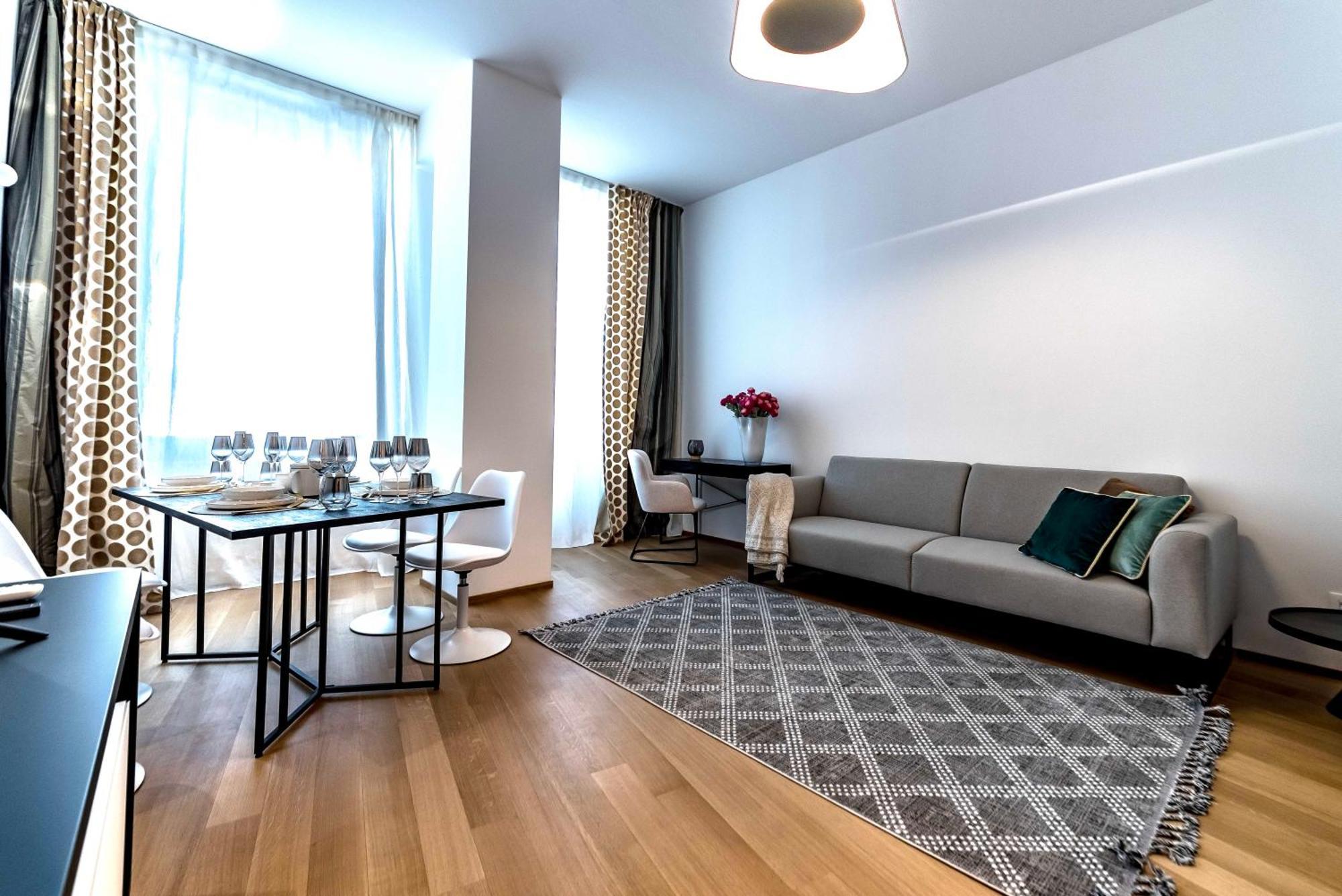 Dream Suites Milano San Babila Екстериор снимка