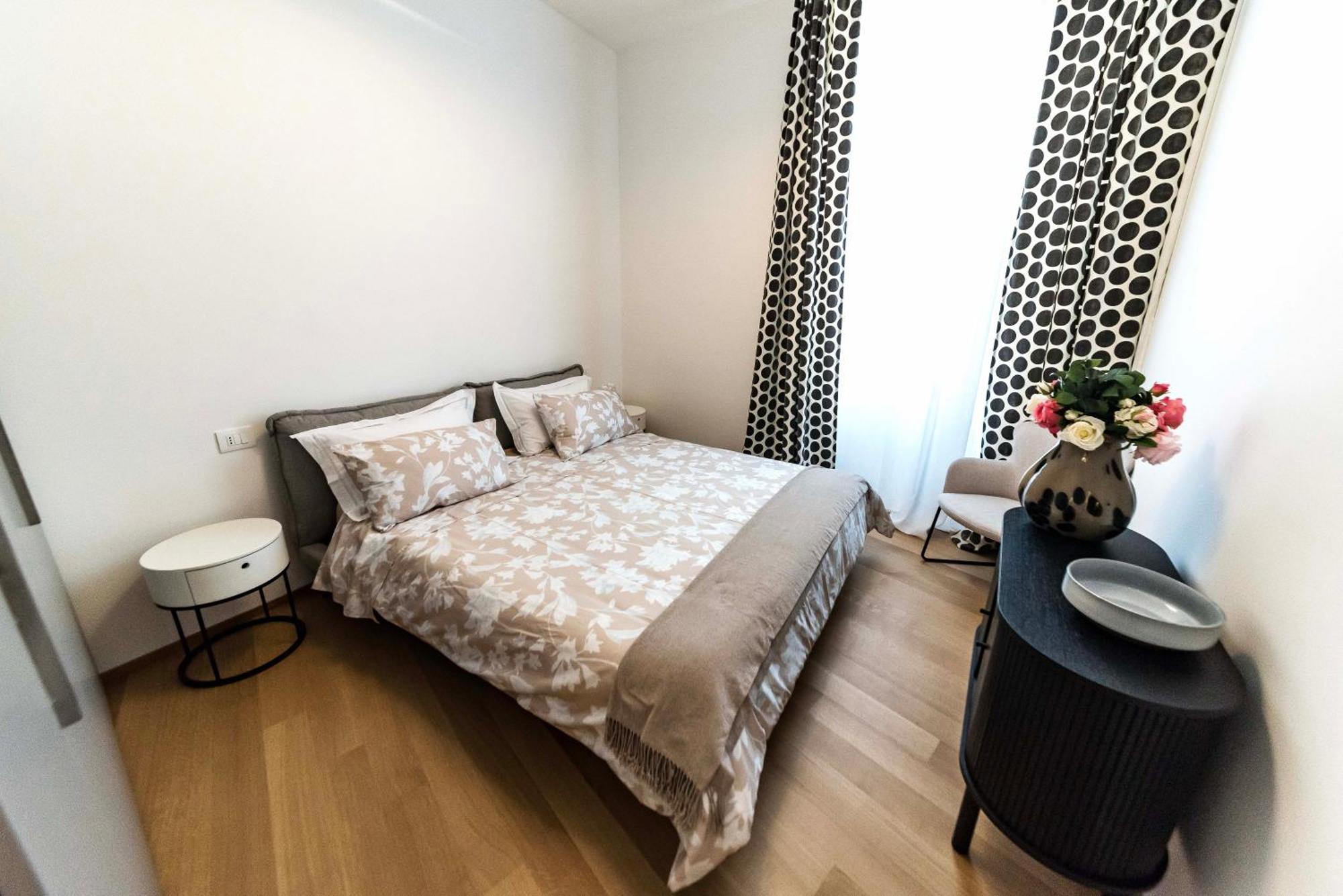 Dream Suites Milano San Babila Екстериор снимка